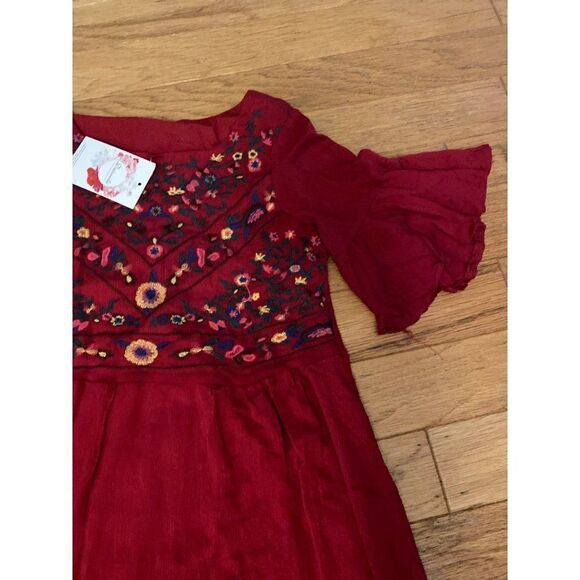 NWT Daizeolii, women’s red short bell sleeve embroidered floral peasant dress M - Picture 2 of 8